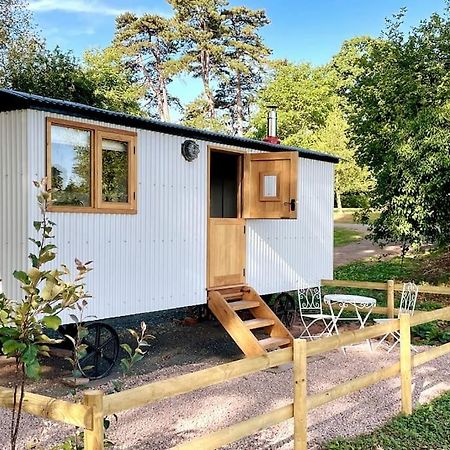 The Hereford Hut, Charming 1 Bedroom Shepherds Hut Callow Экстерьер фото